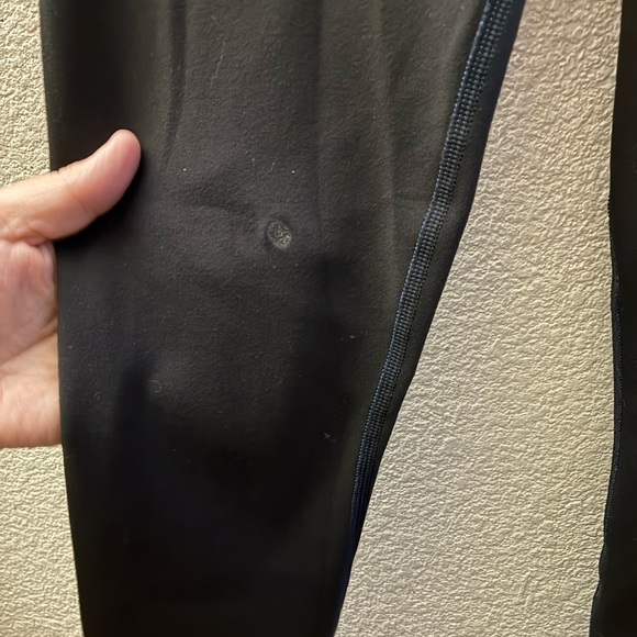 Lululemon Wunder Under Crop Reversible 4 - Picture 11 of 13